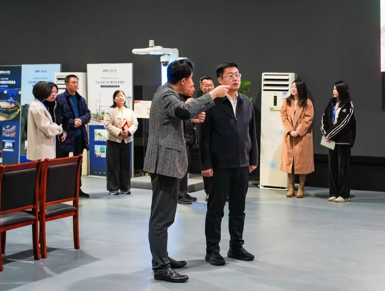 浦江縣,縣（xiàn）長,劉熙,一行赴滬,調研www.91,以中國之光,點（diǎn）亮全球