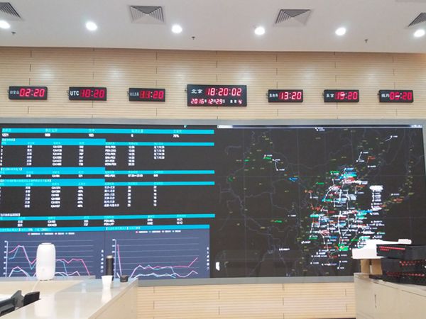 北京遠程會議室（shì）室內led全彩顯示屏