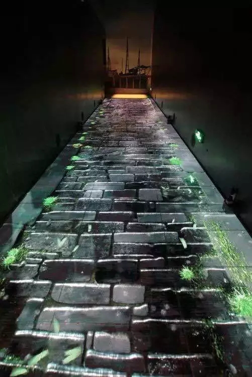 LED地板屏玩轉高科技互動（dòng）藝術