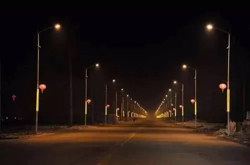 某道路斑馬（mǎ）線陰影圖-來源網絡（luò）圖